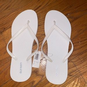 BRAND NEW Old Navy White Flip Flops